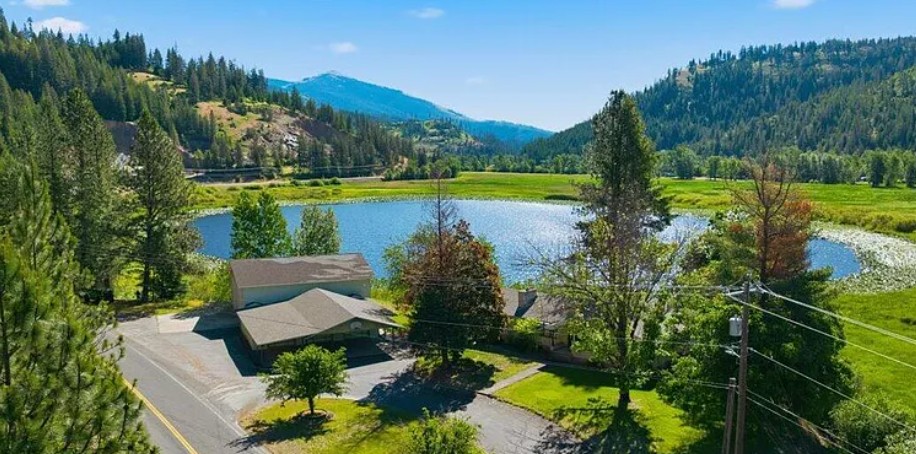 2035 St Joe River Rd, Saint Maries