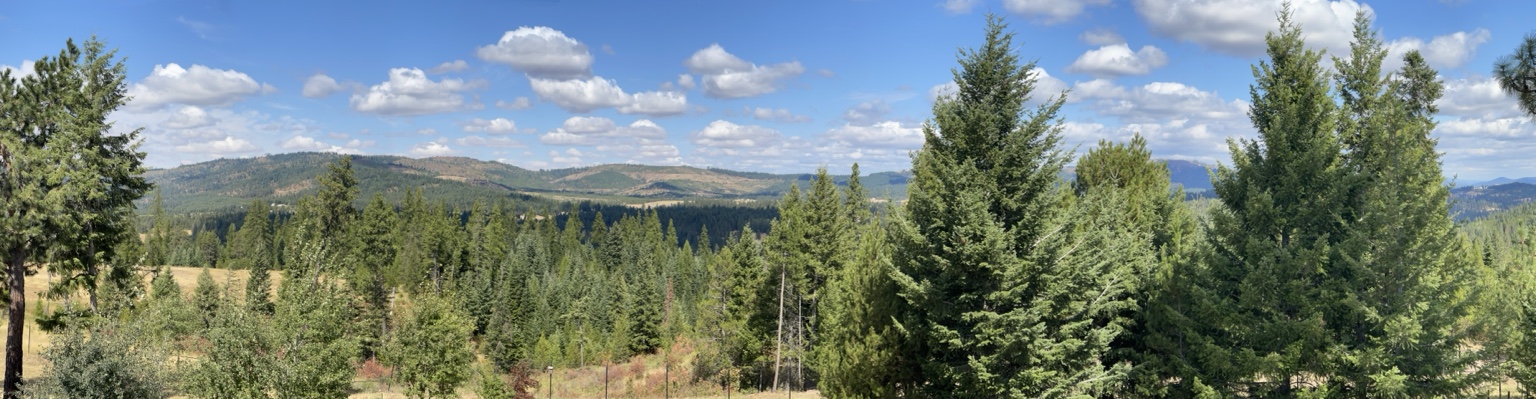 Panoramic amphitheater north west view from the rear porch